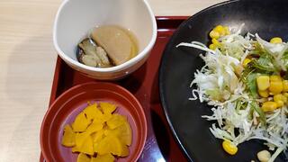 Joifuruakasakaten - 小鉢と漬物