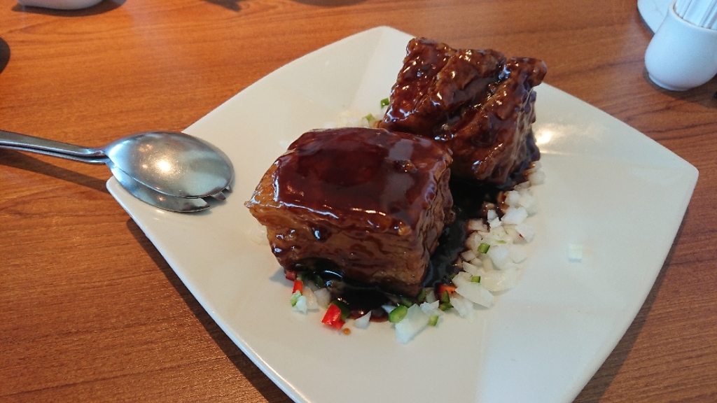 チャイナテーブル(値下げ致しました。) 高級店になったから（3年間で5回の値上げ）町中華より高くなって