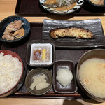 大和屋 半蔵 - 銀鱈の西京焼き定食　納豆