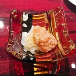 島津 - 手剥き白海老酒盗和え