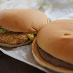 マクドナルド - 料理写真:チキンクリスプ＆ハンバーガー