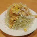 ガスト - 蒸し鶏キャベツのスパイスサラダ