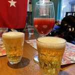 ジェイハン - グラスビールとサングリア