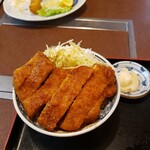 Takeda - ジャンボロースカツ丼