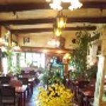 開成館 - 春の店内。季節により飾りが変わります！