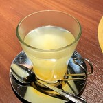 グリエ タニグチ - ゆず茶ホット。800円