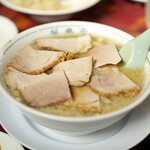 福来亭 - 参考までに杭州飯店のチャーシュー麺、丼に「福来亭」と入ってます。