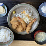 北の家 - エビ･ヒレカツ定食♬︎ 900円