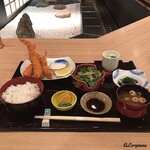 日本料理介寿荘 - 特大海老フライ膳