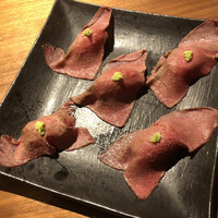 にくはじ - サーロイン炙り寿司