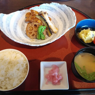 松本駅でランチに使えるバイキング ランキング 食べログ