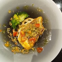 鉄板 源 - 本日のお魚、この日は真鯛。
                    だった様な笑