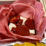 ピサンリ - 赤かぶの酢漬け フェタチーズとドライトマト