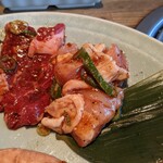 備長炭火焼肉　青磁 - 鶏もも