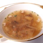 ⚫キノコのコンソメスープ