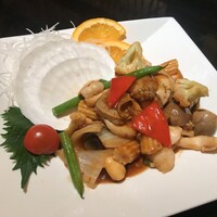 廣東料理 民生 ヒルトンプラザウエスト店 - 北海道産帆立の辛味炒め