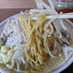 ラーメン盛 - プリッとした中太麺