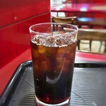 カフェ・ベローチェ - ◆アイスコーヒーは薄めですけれど、タップリ。