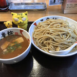 三豊麺 - 濃厚魚介つけ麺特盛810円（税込）　※唐揚げは抜いて、写真を撮る