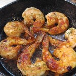 岡べろべっろ - 海老のアヒージョ