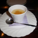 六本木モンシェルトントン - 山口県下関産のトラフグの身と出汁をふんだんに使った茶碗蒸しです。