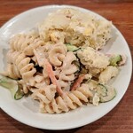 もつ焼き 丸松 - ポテマカは