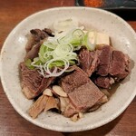 もつ焼き 丸松 - 煮込みは