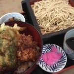 さか本 そば店 - こってりイカ天丼ともり。イカ天が身が厚くて美味し