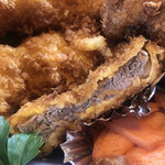 居喰処 光 - 2021/01/03
      おまかせ弁当 1,100円