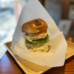 Burger Revolution Tokyo Wine & Bar - 