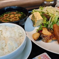 The Living Room with SKY BAR - 