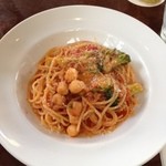 カフェ・ミケランジェロ - 貝柱とブロッコリーのトマトソースパスタ