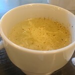 台湾菜館 弘城 - お代わり自由のランチスープ