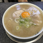 佐賀ラーメン いちげん。 - 玉子入りラーメン