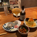 小料理バル ドメ - KGURA（ビール）＋こはだ寿司（お通し）＋ポテトサラダ＋むかごのねり雲丹和え