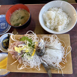 梶ノ亭 - あじたたき定食