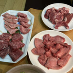 堀口畜肉直営 焼肉 ほりぐち - 