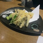 和食と炭火焼 三代目 うな衛門 - 鰻の天ぷらはふっわふわ…！
