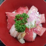 みなと市場 小松鮪専門店 - ◆「海鮮みんな丼」
