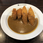 Koko Ichi Banya - フィッシュフライカレー・２個カキフライ・ご飯少なめ