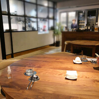 IL GARAGE - 店内のワンシーン