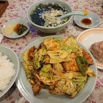 大味 - サービスランチ(ホイコーロー+焼売)