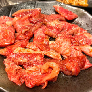 京昌園 - 料理写真:カルビ　やはり焼肉は脂だと思います