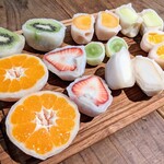 覚王山フルーツ大福 弁才天 自由が丘店 - 断面
