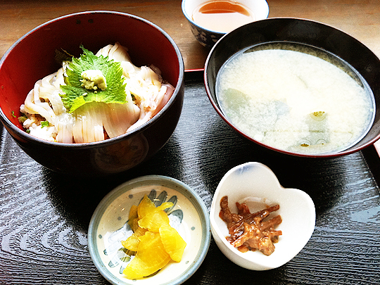 白イカ丼 かに八代れんが亭 兵庫県香住町 By のち蔵 れんが亭 れんがてい 香住 魚介料理 海鮮料理 食べログ 白イカ丼 かに八代れんが亭 兵庫県香住町 By のち蔵 れんが亭 れんがてい 香住 魚介料理 海鮮料理 食べログ