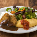 ロビー・ラウンジ ザ・ラウンジ - ポークフィレカツオムレツ添えロコモコスタイル1,936円