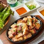 SouL in SeouL - 韓国焼肉の定番　香ばしく焼かれた豚バラは最高です。