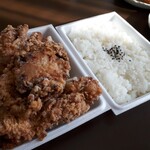 マミー - 料理写真:からあげ弁当(580円)