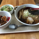 竹の家 - 竹の家ラーメン540円＋たっぷりランチ180円で720円