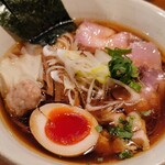 Homemade Ramen 麦苗 - 醤油＋上トッピング